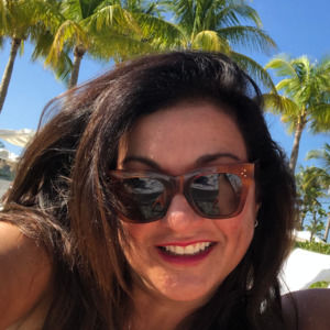 Meet your Posher, Roxanne